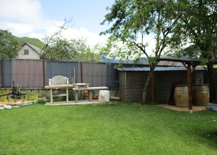 Semesterbostad Grand A La Montagne 64, Vallee D'aspe ,loue Du Samedi Au Samedi *